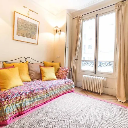 Cherche Apartment *